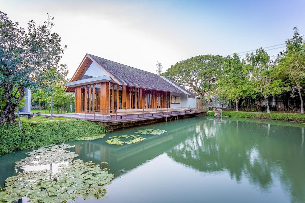 Into The Forest Resort Bangkok Extérieur photo
